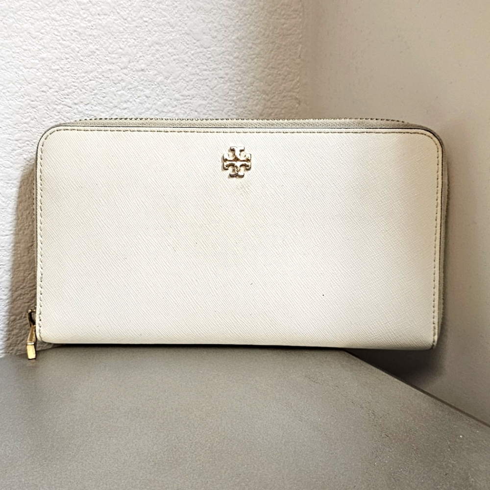 Tory Burch Cream Leather Wallet